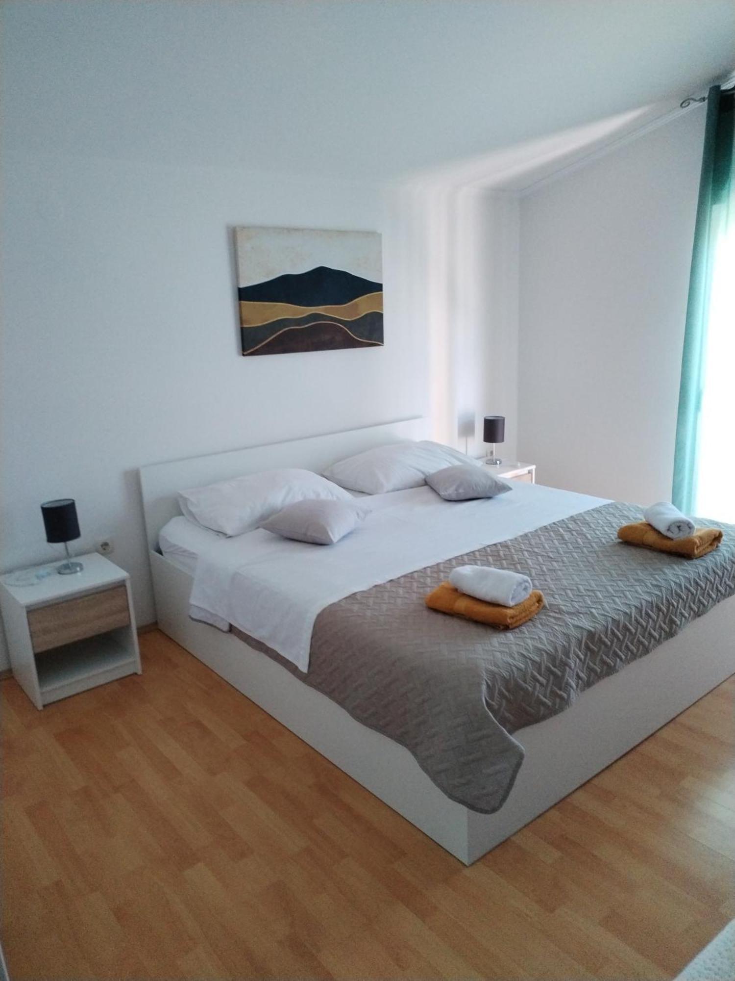 Apartmani Luka Banjol Room photo